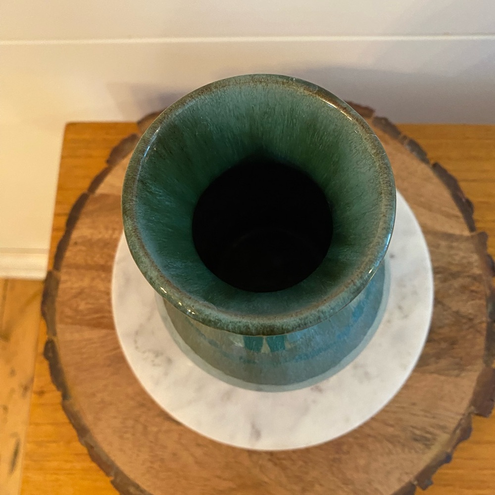 Mid Century Modern Blue Mountain Pottery Mid Size Ceramic Vase Drip Glaze - Picture 4 of 12